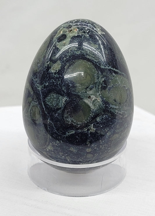 Kambaba egg carving