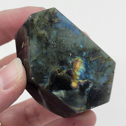 Labradorite free form