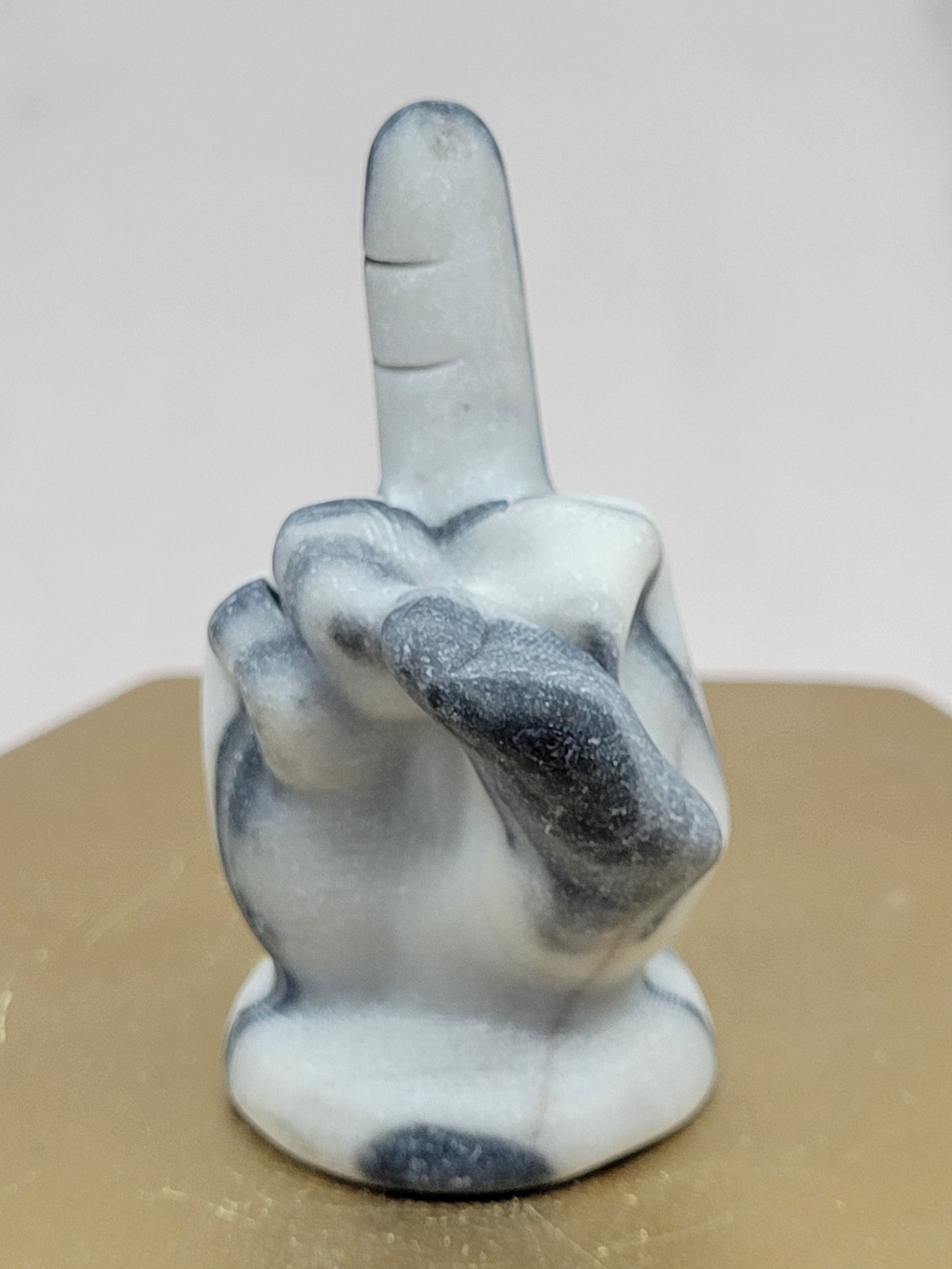 Hand gesture - Middle finger carvings (Tai Chi)