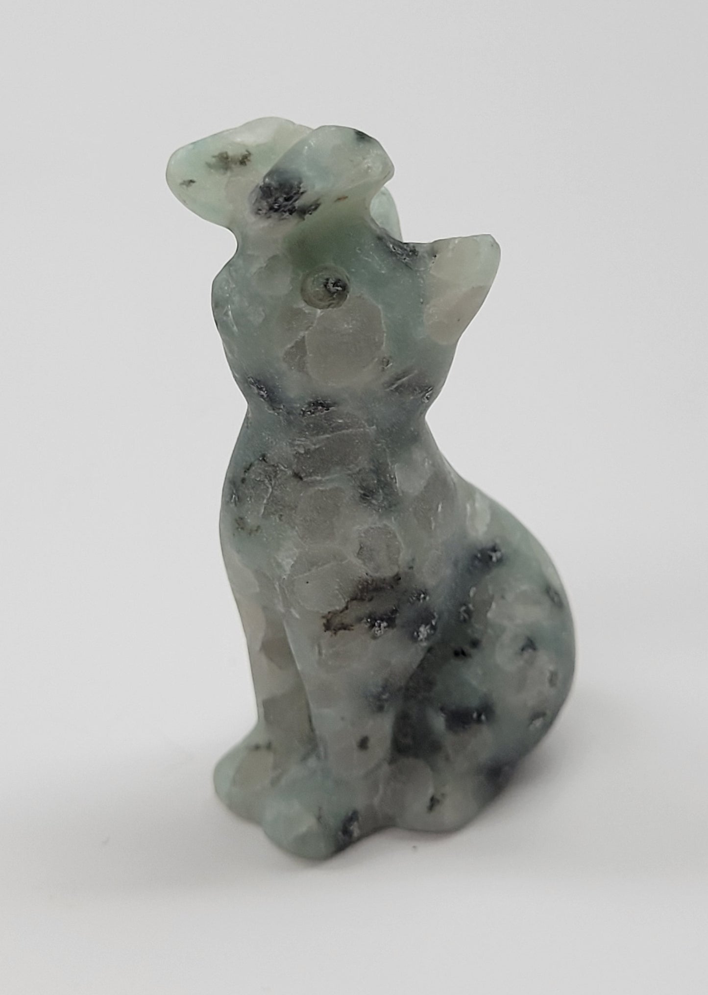 Cat/kitty carving - butterfly on nose (S)
