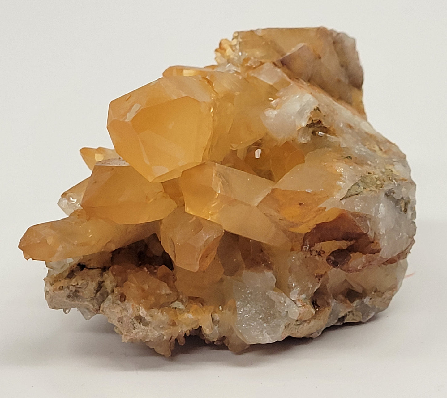 Tangerine Quartz clusters