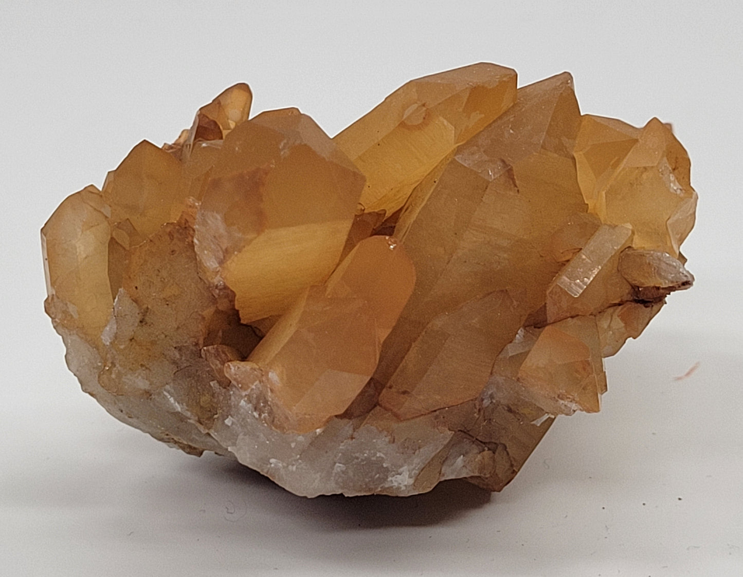 Tangerine Quartz clusters