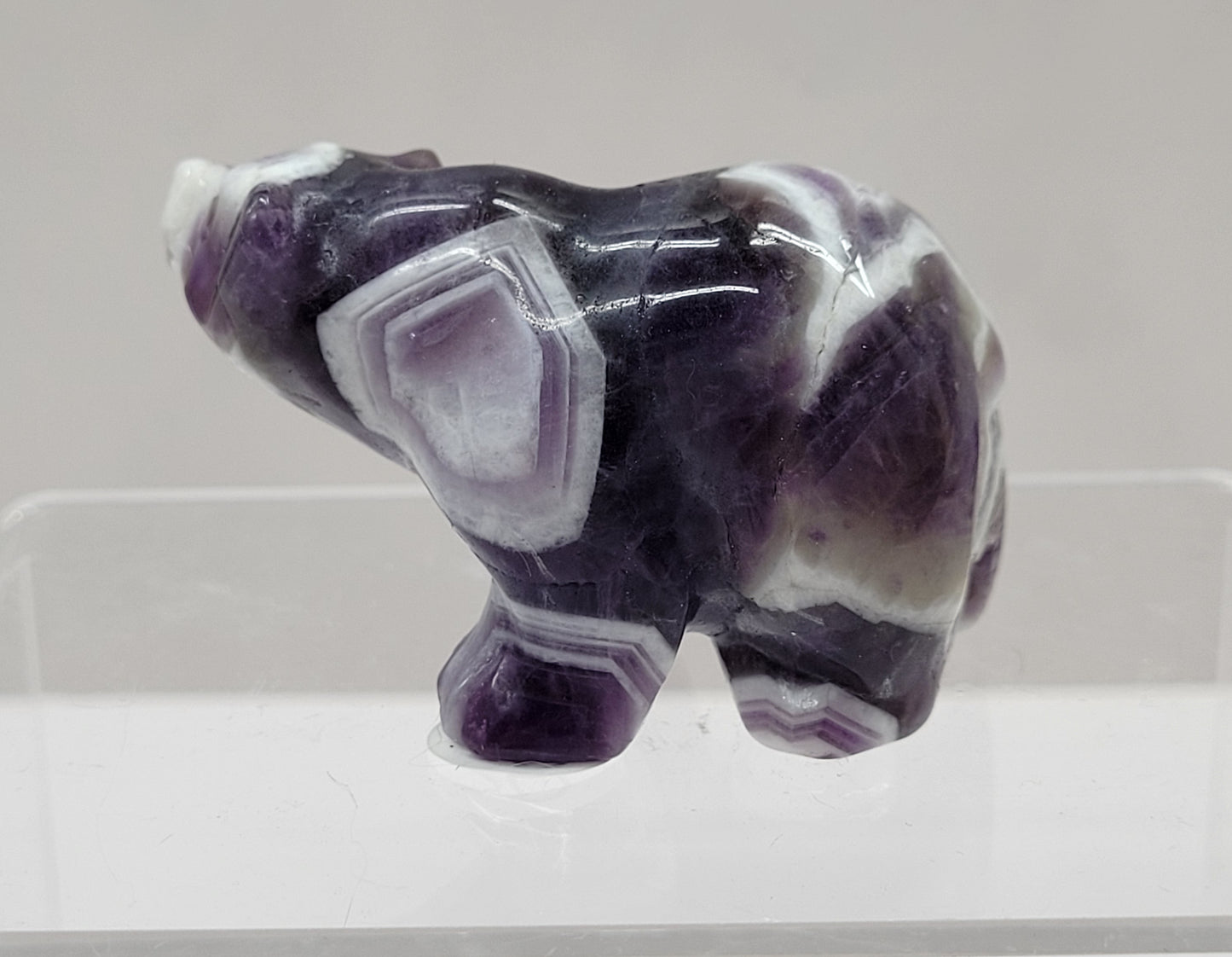 Bear carving - Dream Amethyst (small)