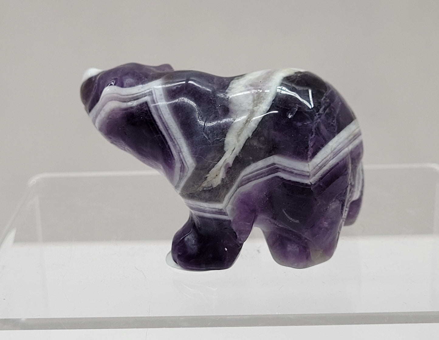 Bear carving - Dream Amethyst (small)