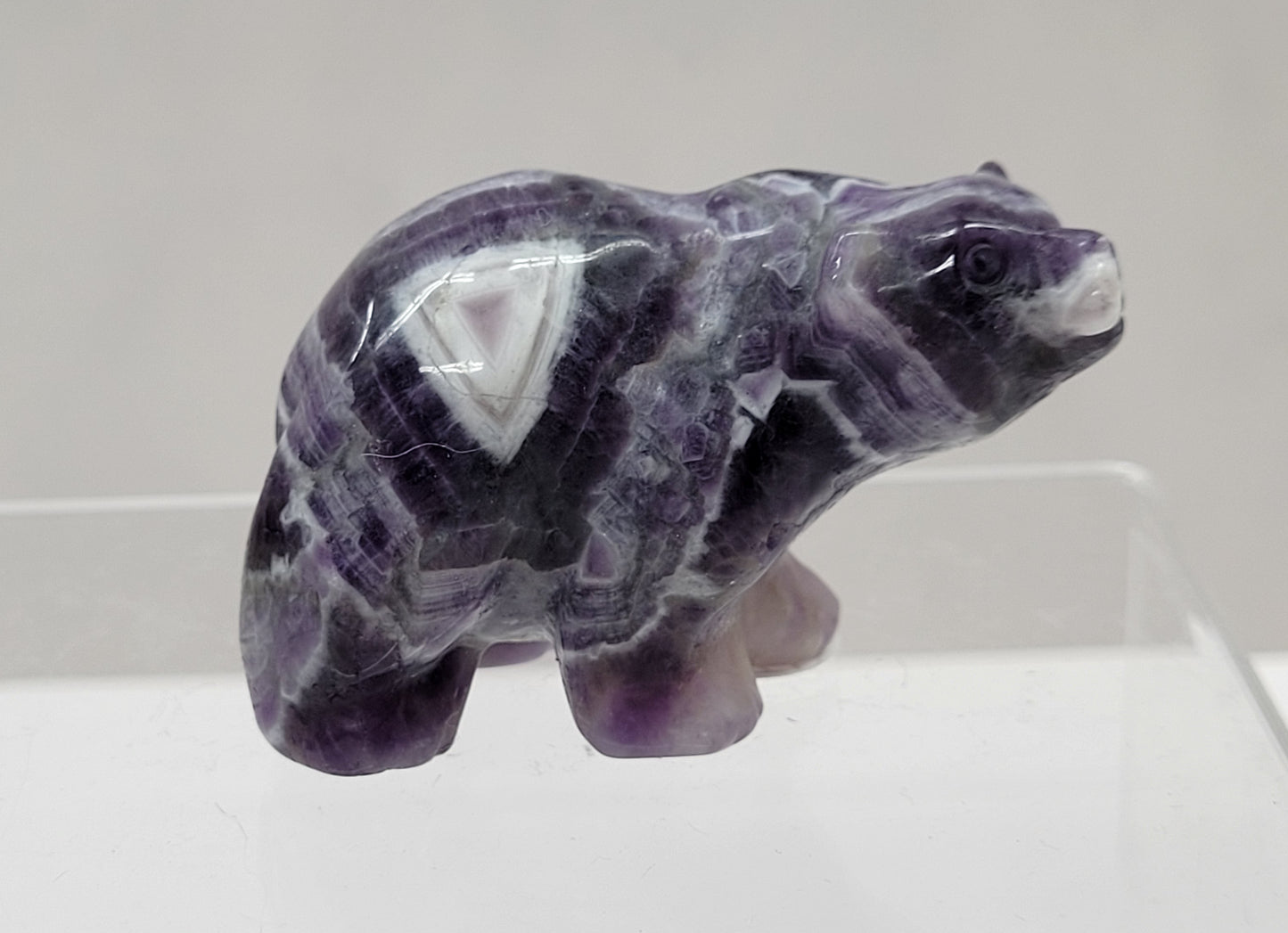 Bear carving - Dream Amethyst (small)