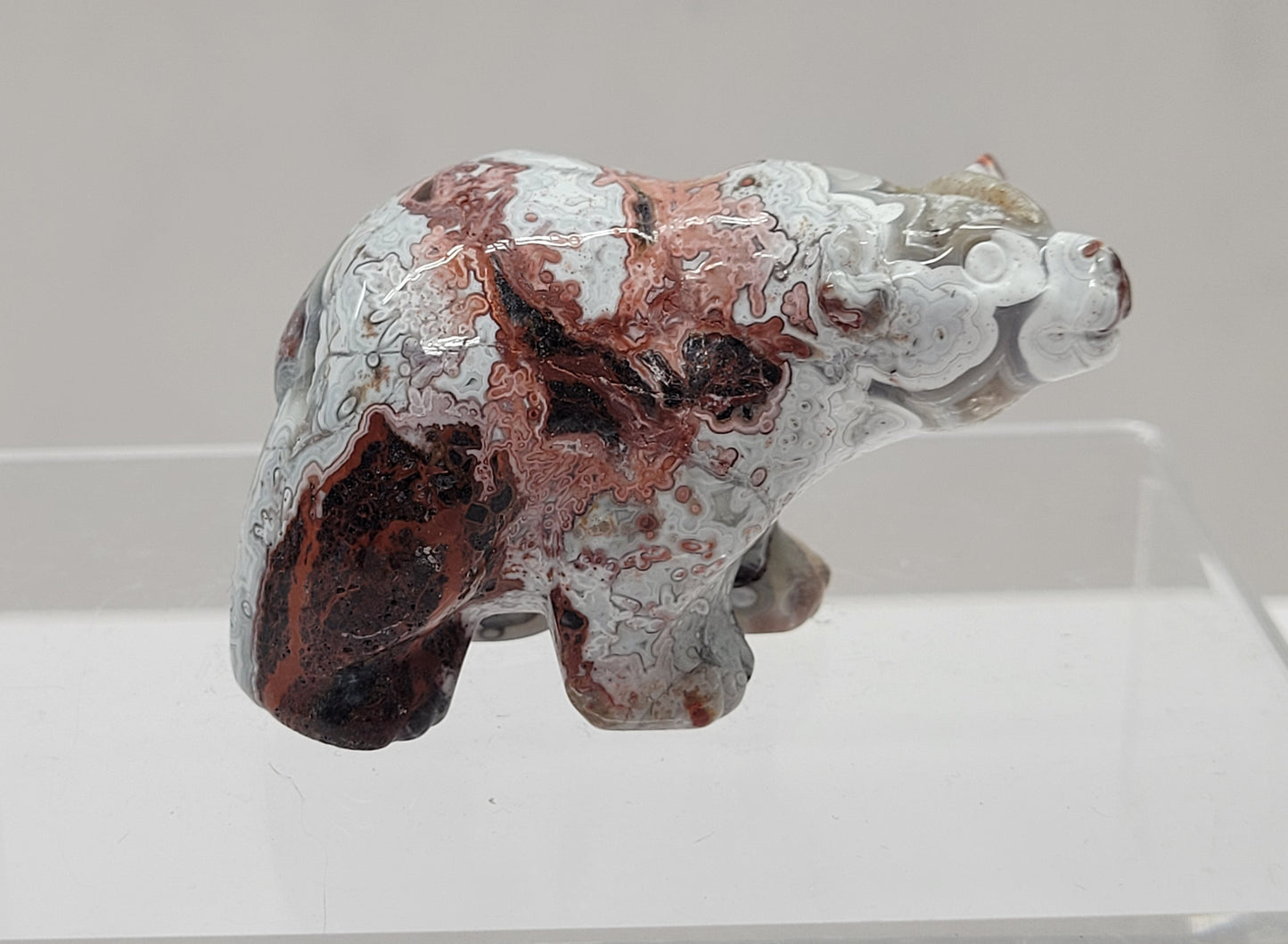 Bear carving - Mexican Agate (small)