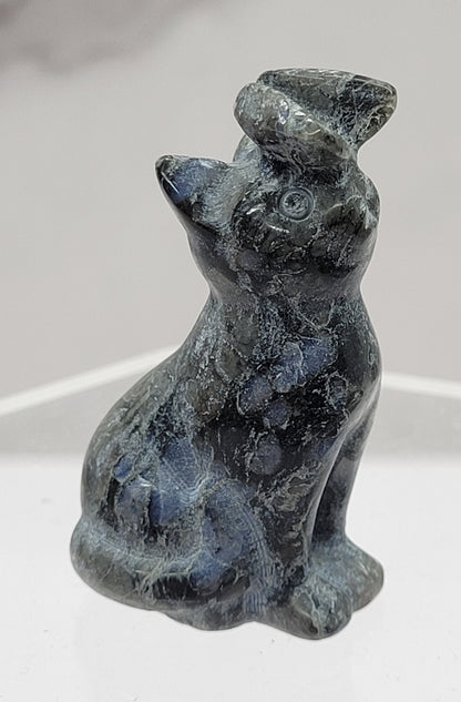 Cat/kitty carving - butterfly on nose (S)