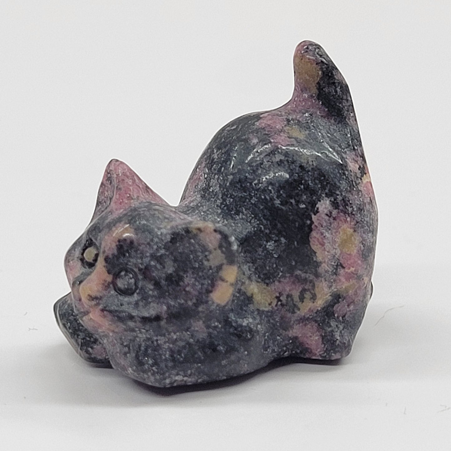 Cat/kitty carving - playful (S)