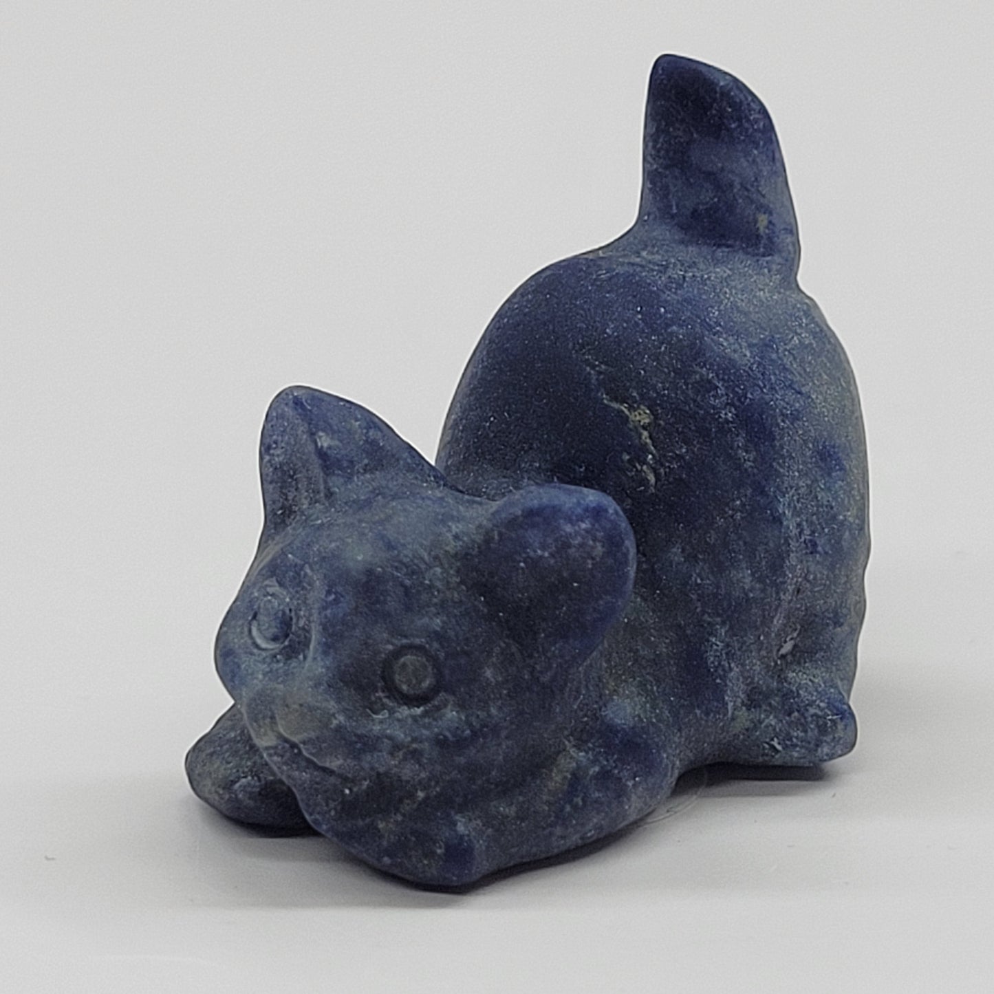 Cat/kitty carving - playful (S)