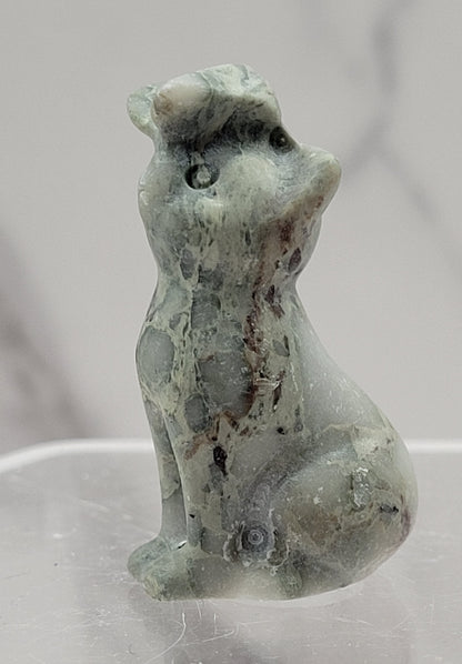 Cat/kitty carving - butterfly on nose (S)