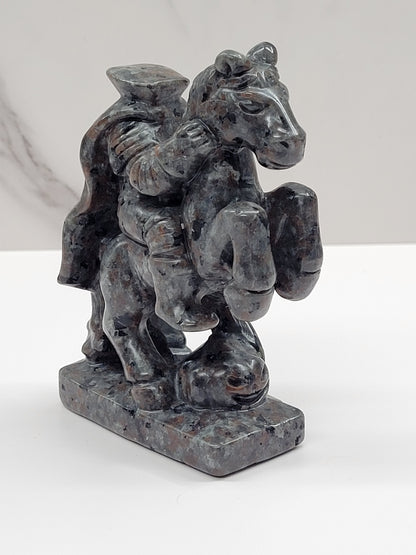 Headless Horsman carving - Yooperlite