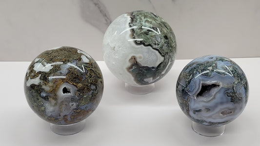 Moss Agate sphere (L & XL)