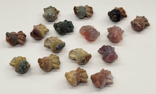 Alashan Agate mini carving - Goldfish