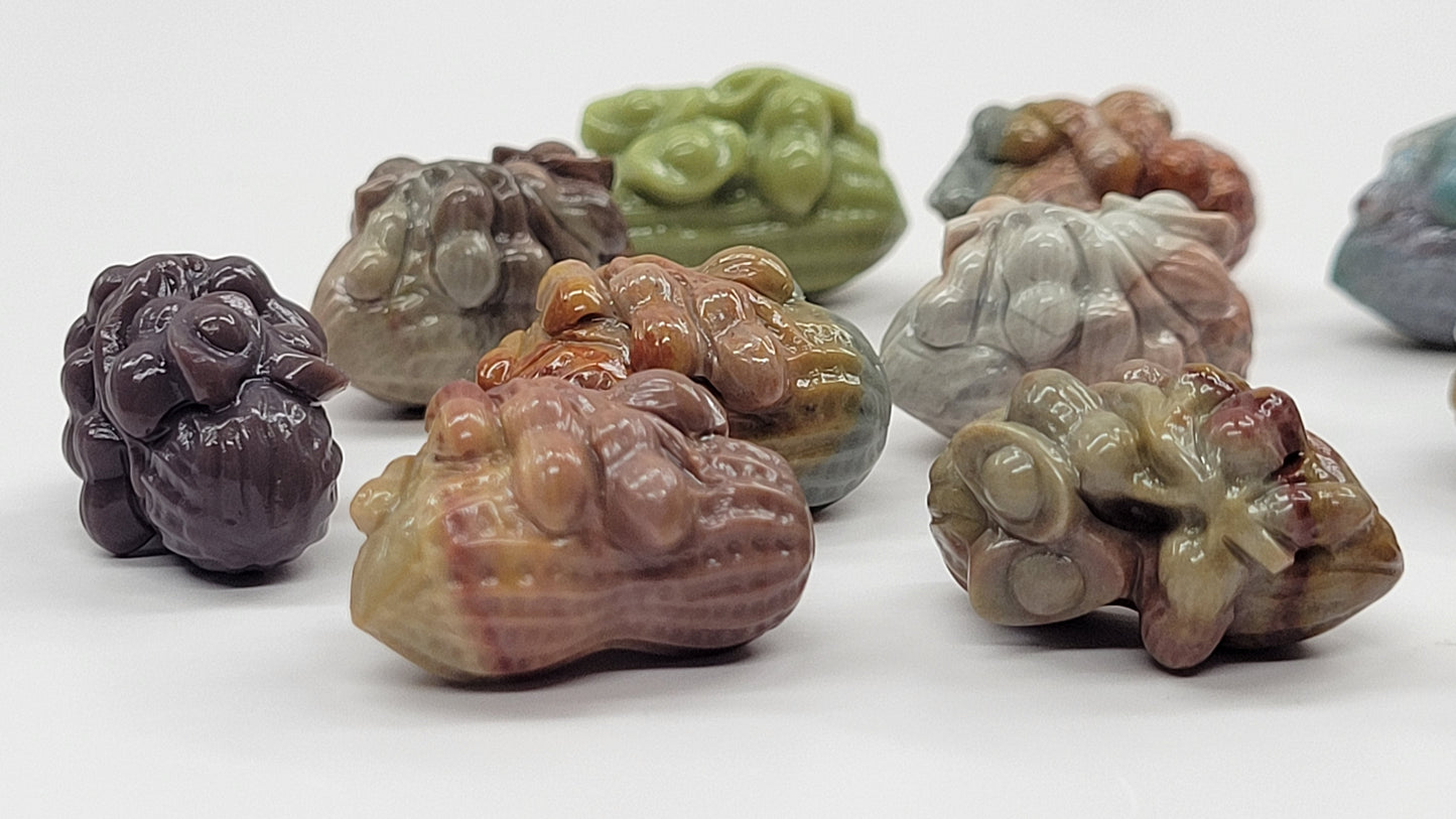 Alashan Agate mini carving - Peanut