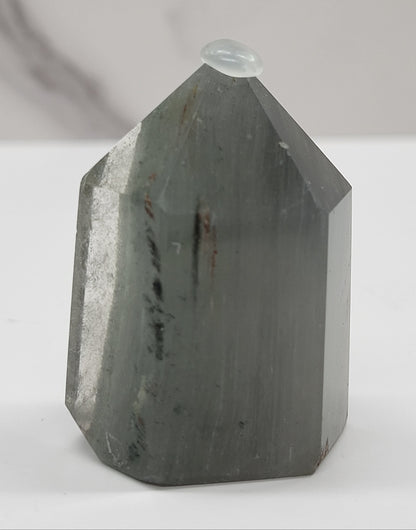 Garden Quartz tower (medium to large)