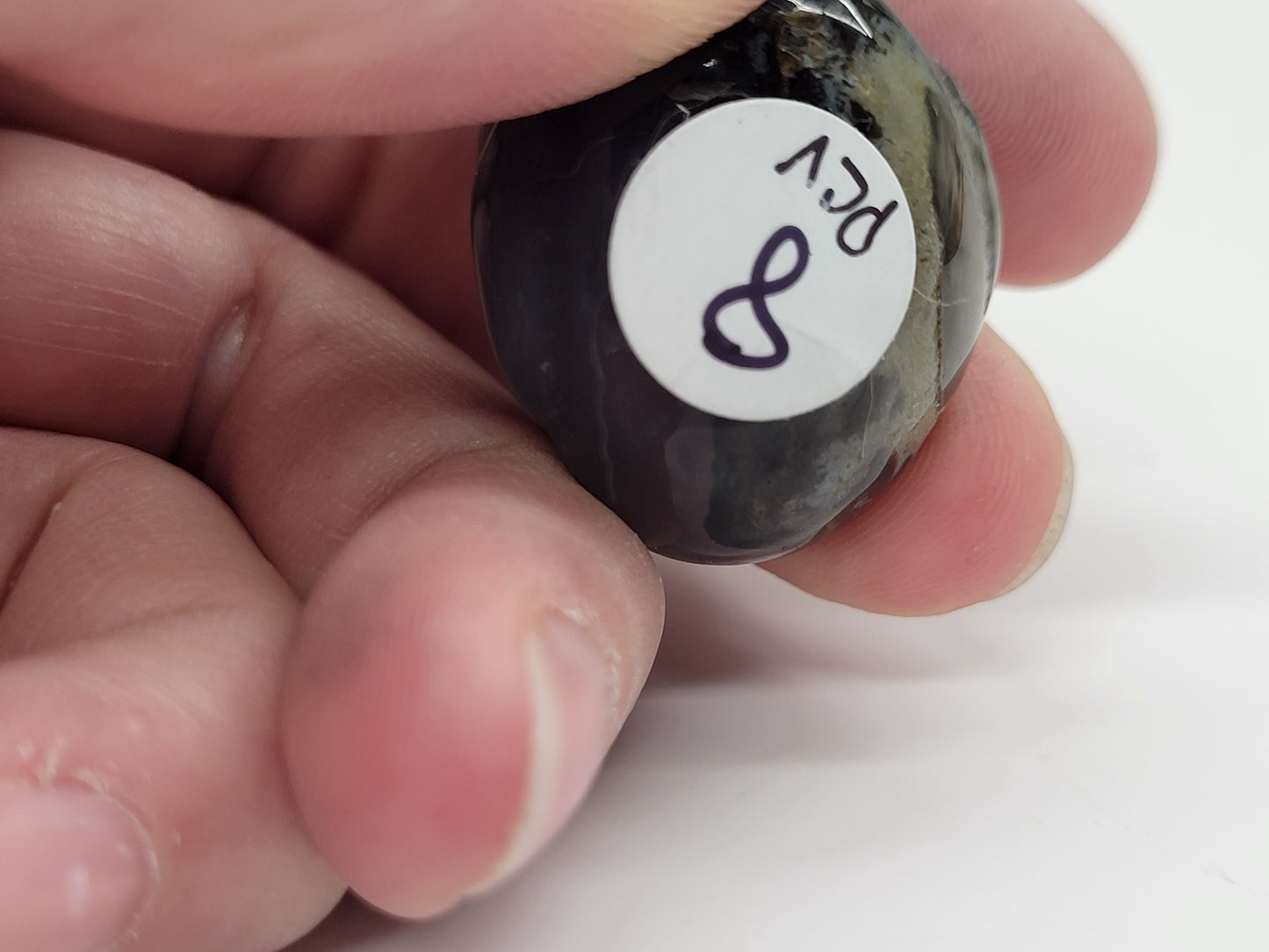 Duck carving - Volcano Agate (small)