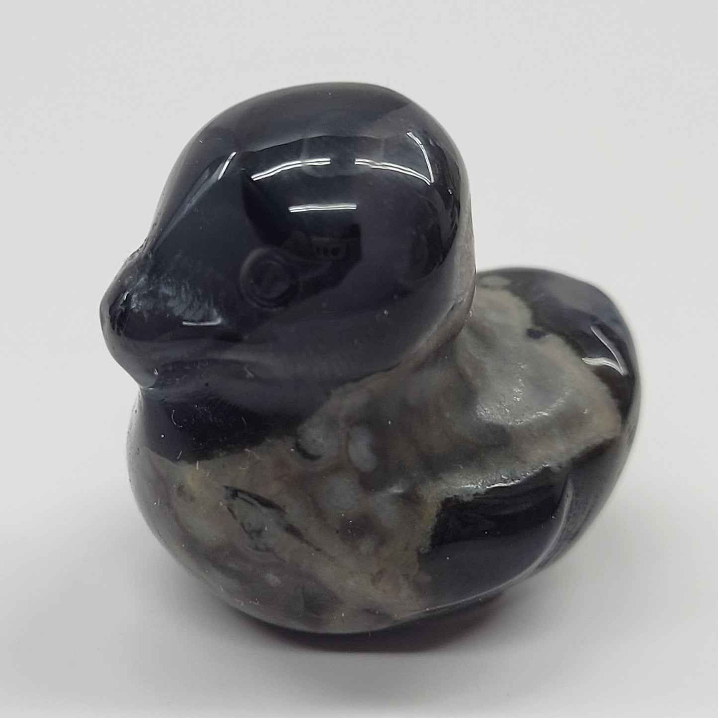 Duck carving - Volcano Agate (small)