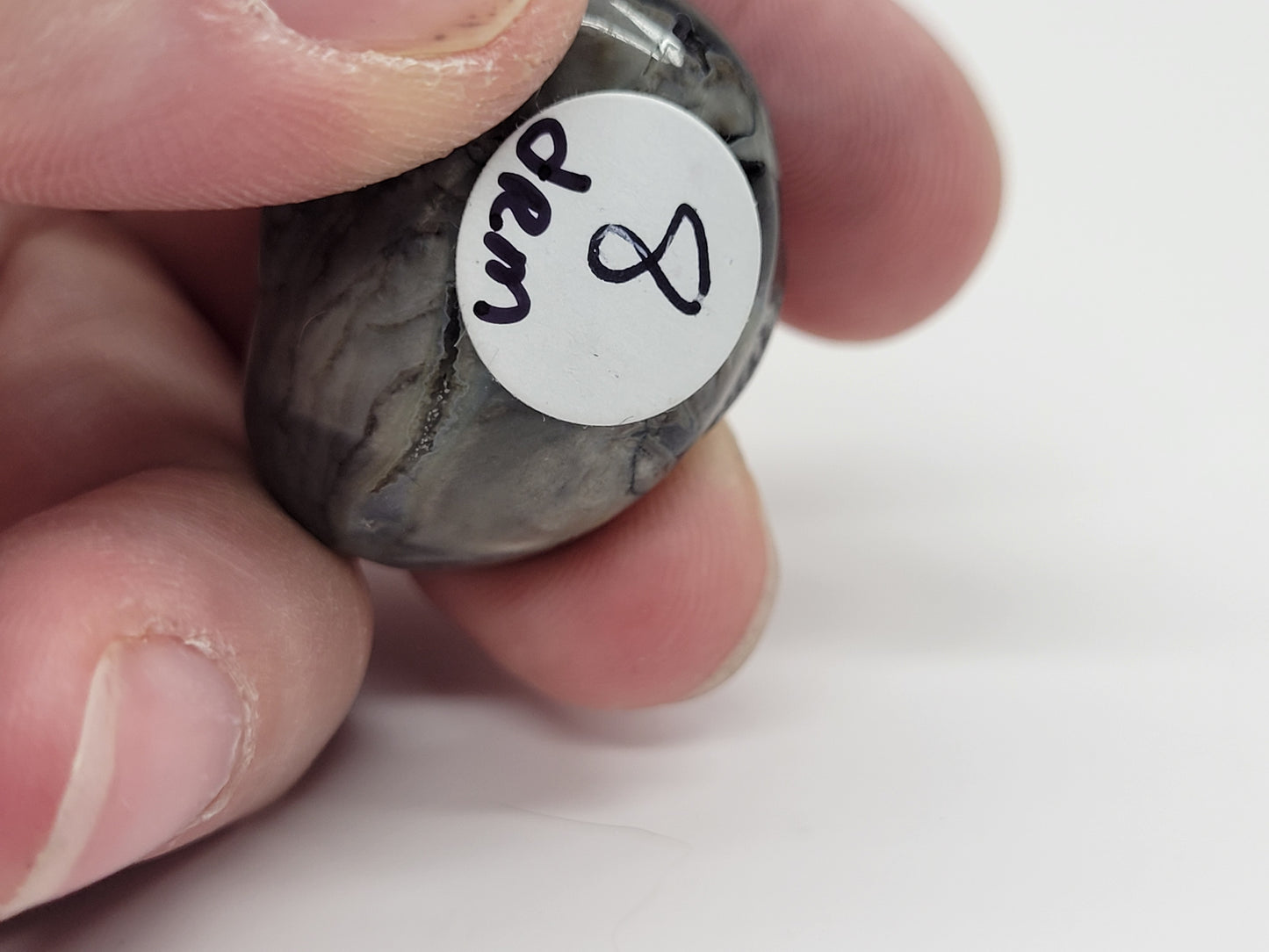 Duck carving - Volcano Agate (small)