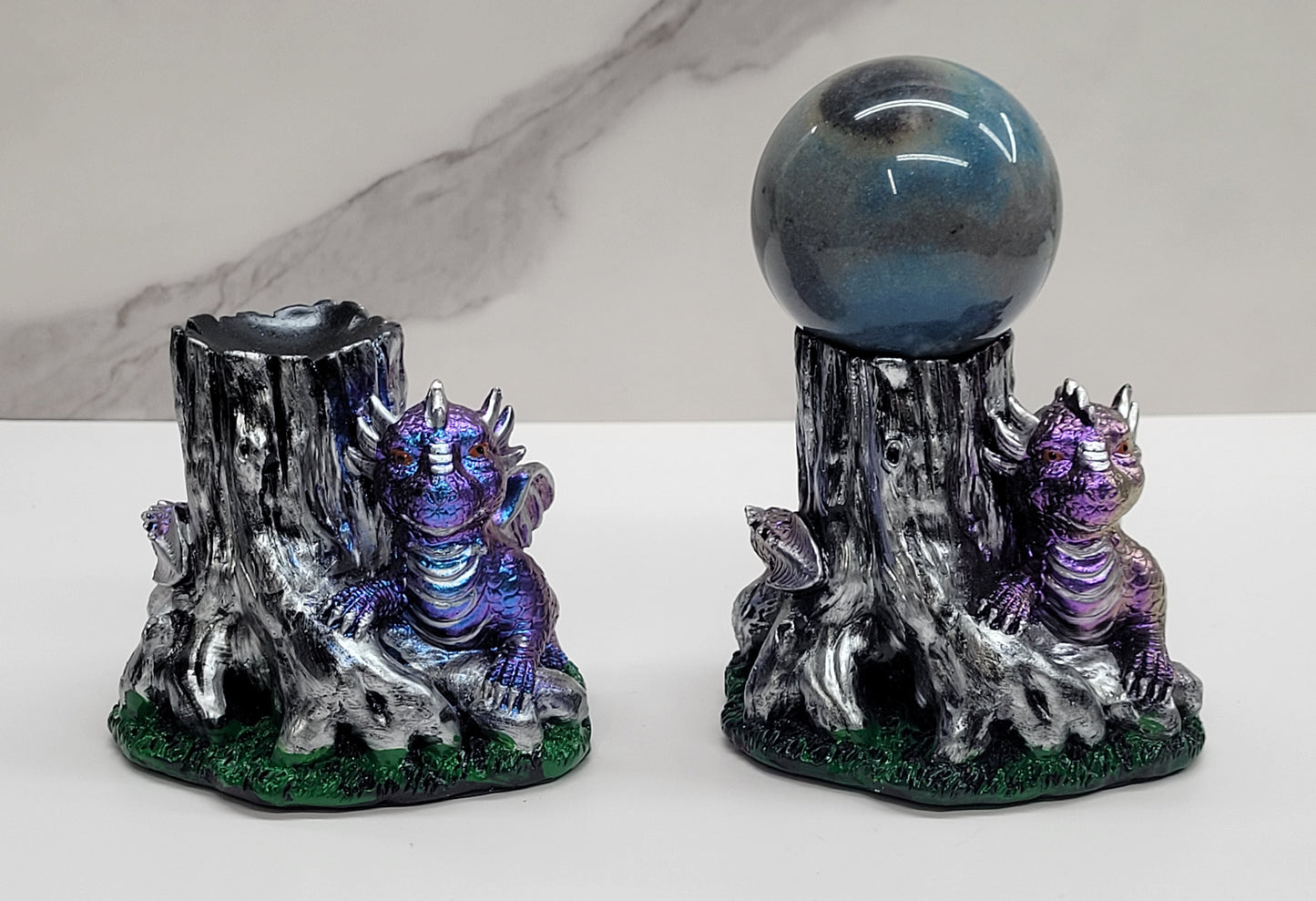 Sphere stand- Baby dragon