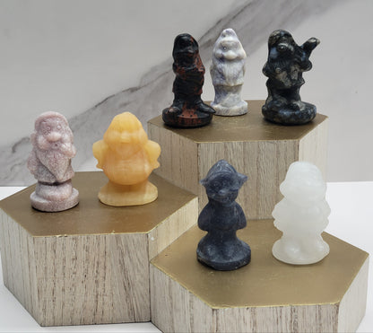 7 dwarfs carving set