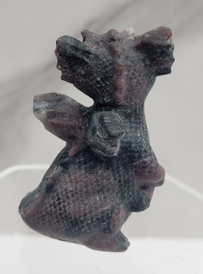 Dragon standing carving (M)