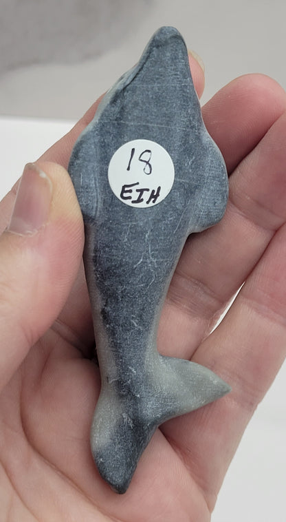 Dolphin carving (M)