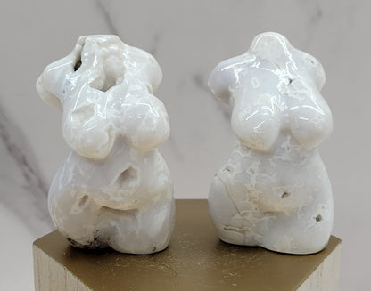 Goddess body (L) - Snow Agate