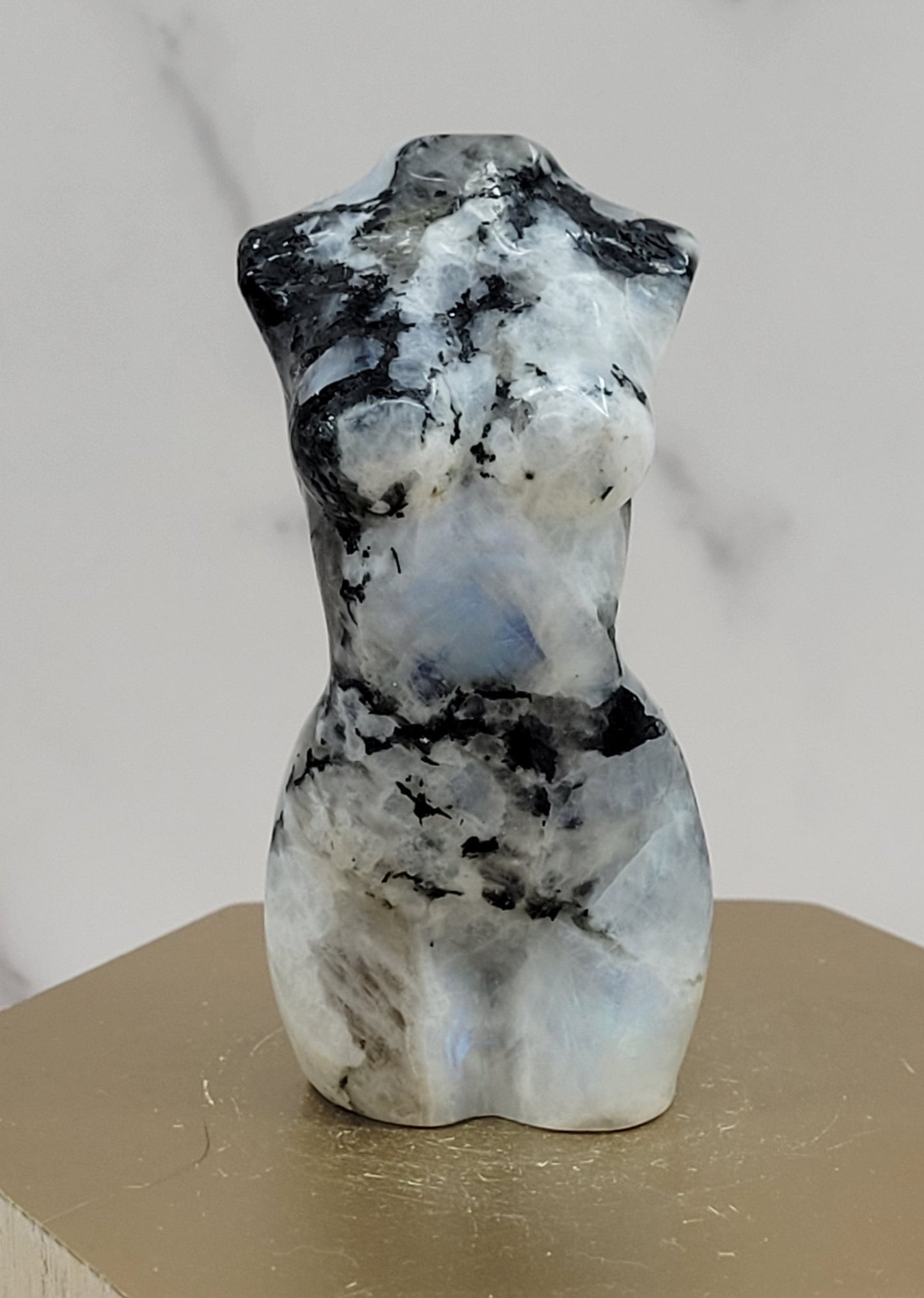 Goddess body - Rainbow Moonstone
