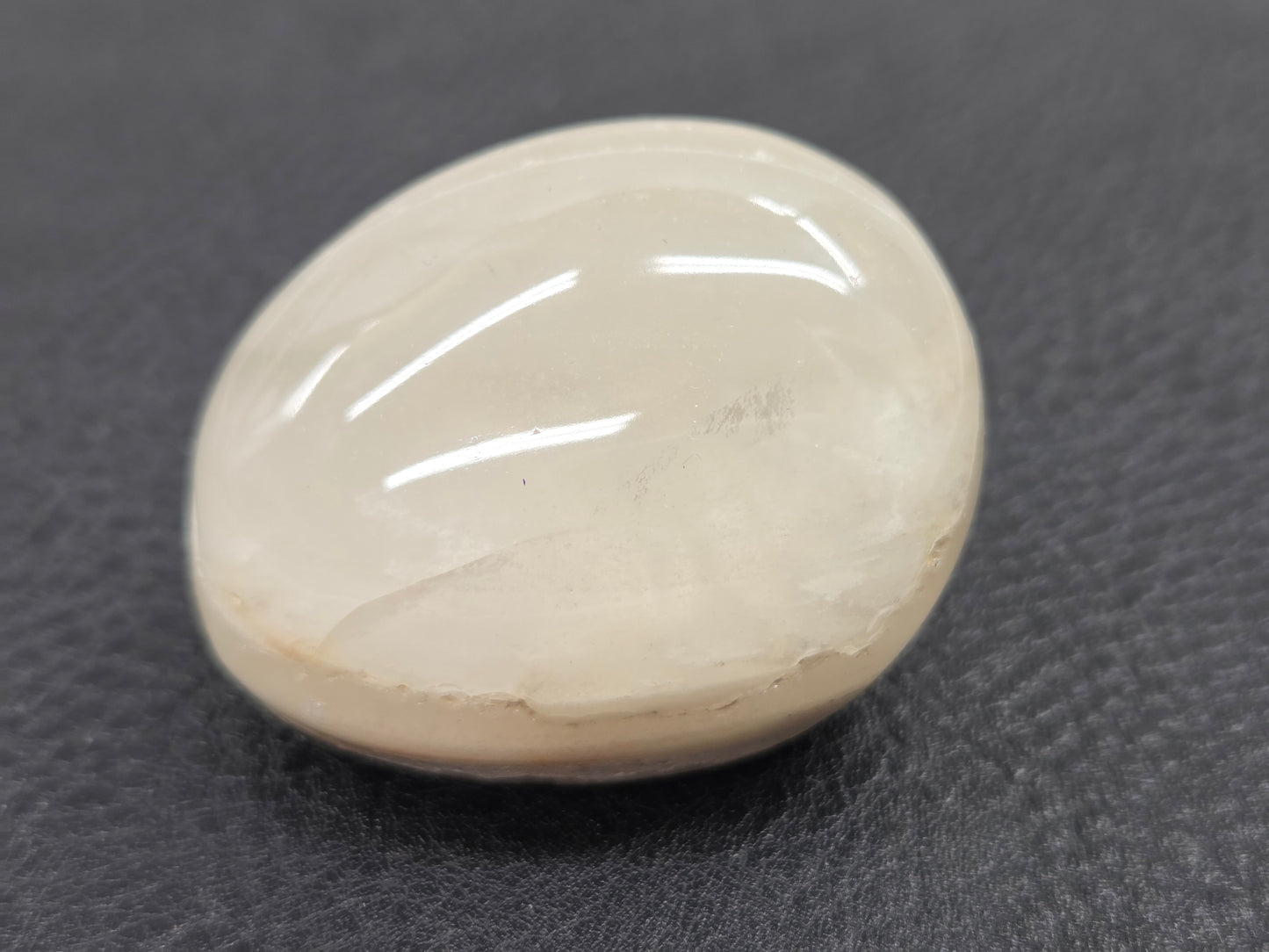 Brazilian Garden Quartz lens