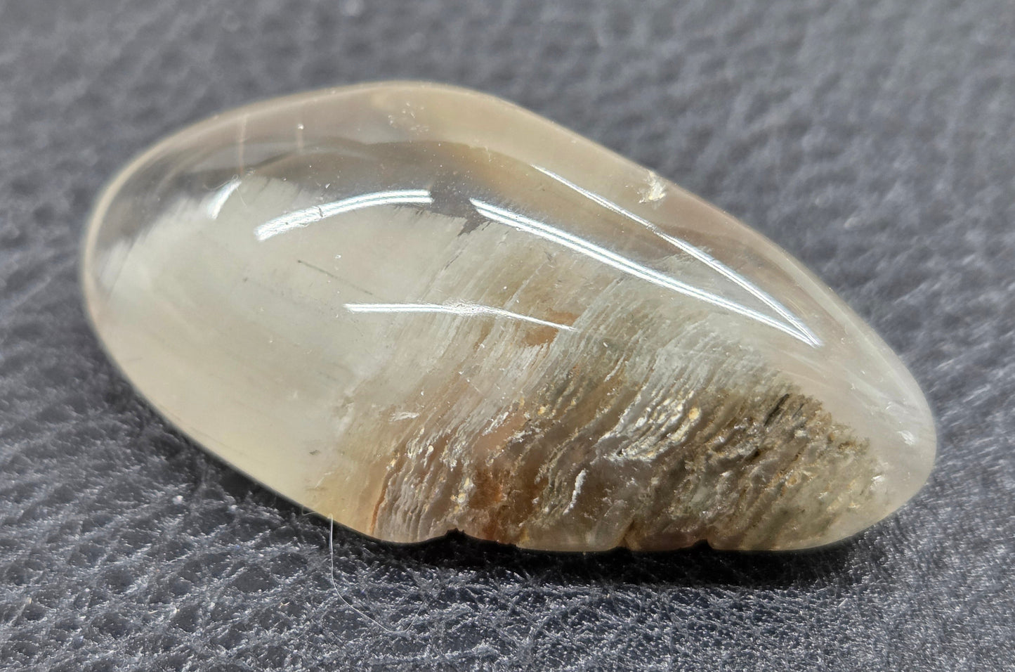 Brazilian Garden Quartz lens