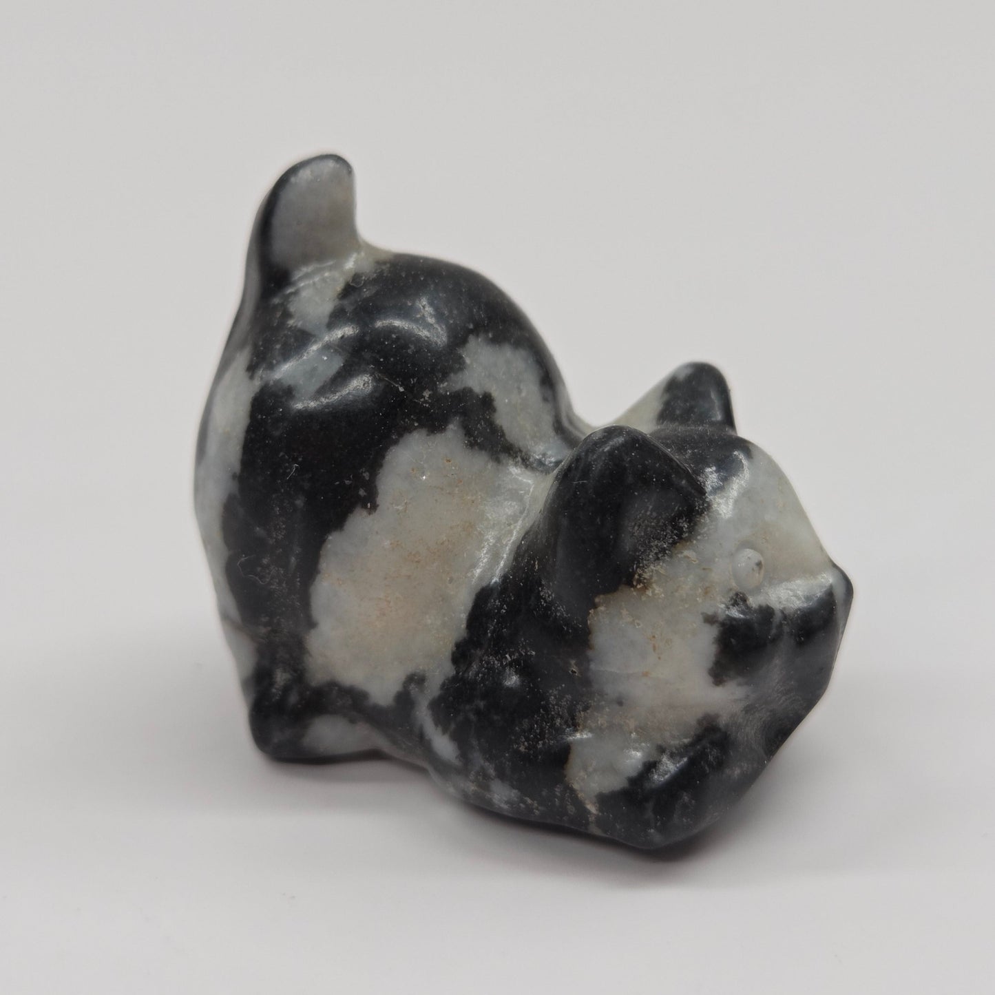 Cat/kitty carving - playful (S)