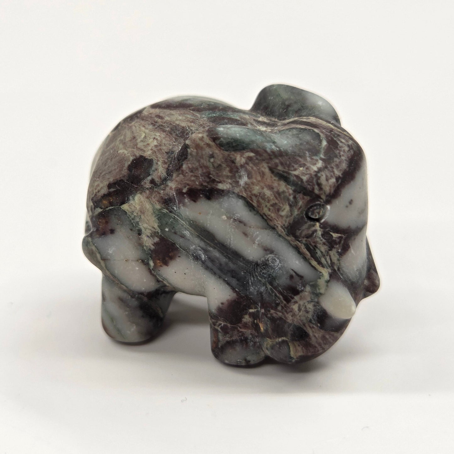 Elephant carvings - trunk down (small)