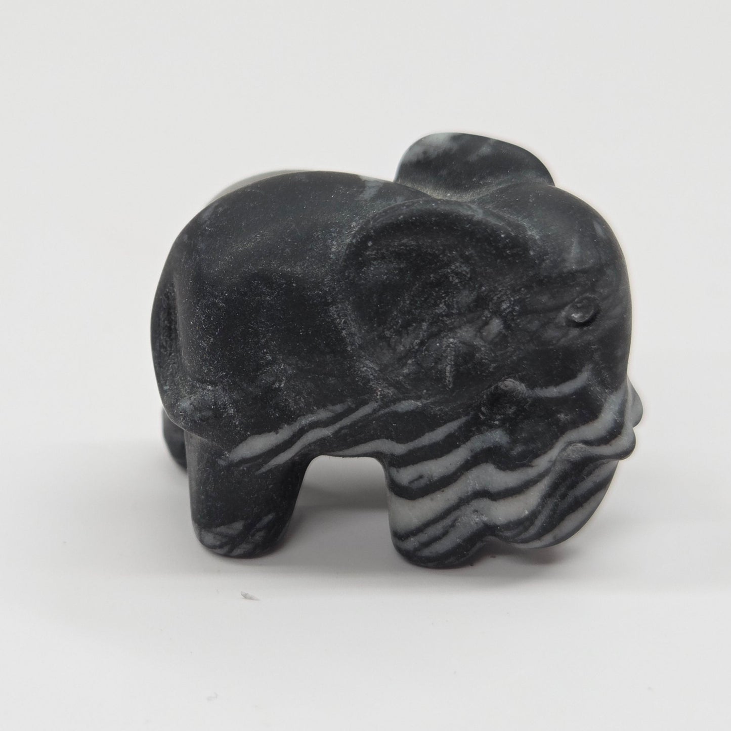 Elephant carvings - trunk down (small)