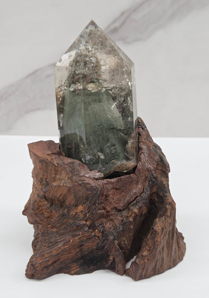 Garden Quartz statement towers on driftwood stand
