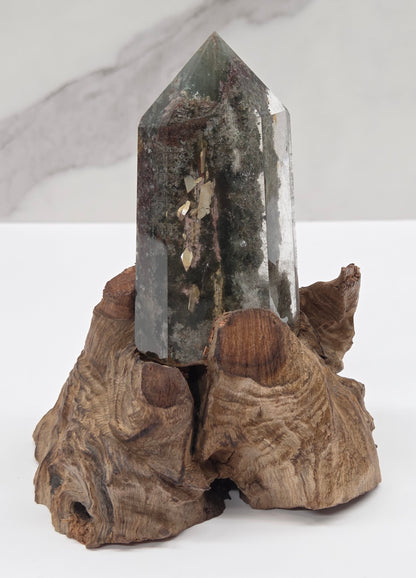 Garden Quartz statement towers on driftwood stand