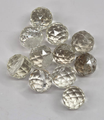 Faceted mini spheres