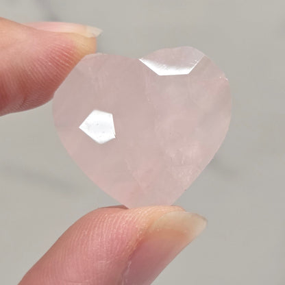 Faceted mini hearts