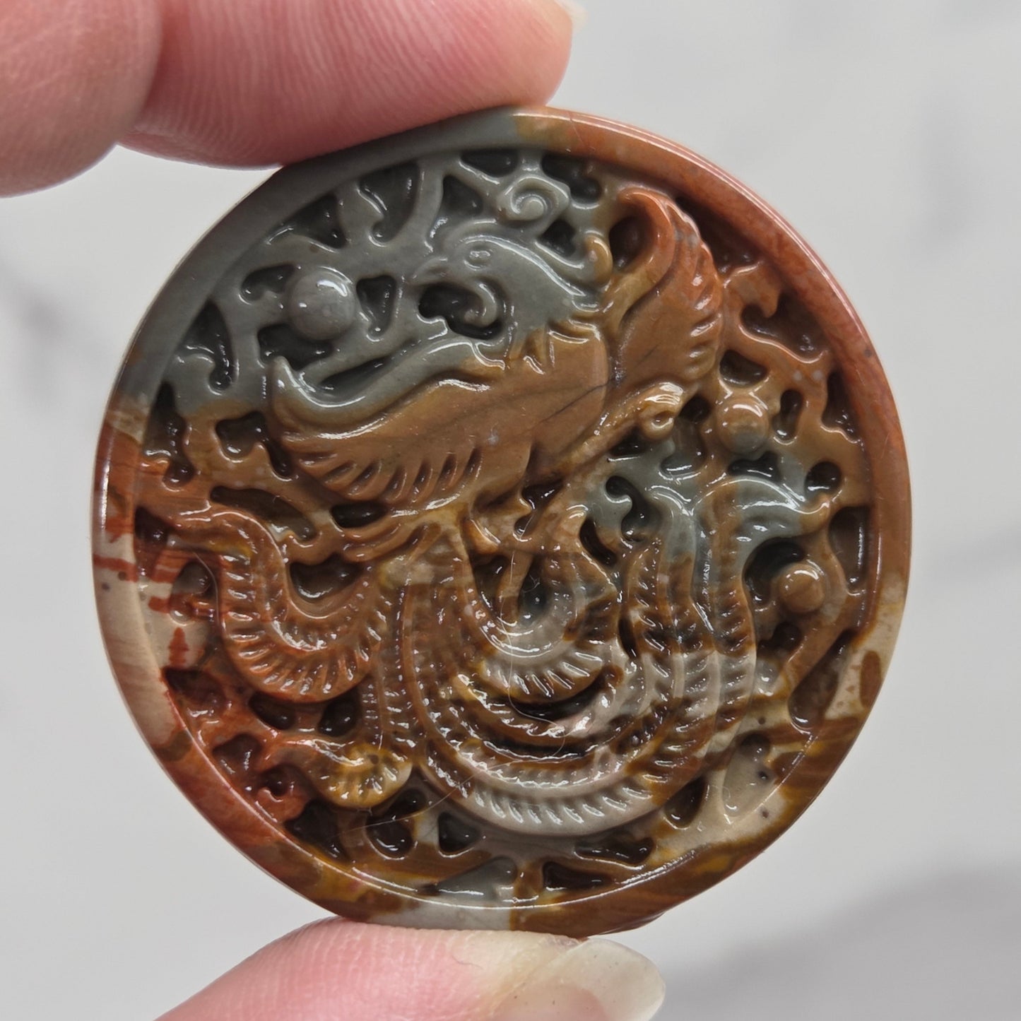 Alashan Agate mini carving - Phoenix coin
