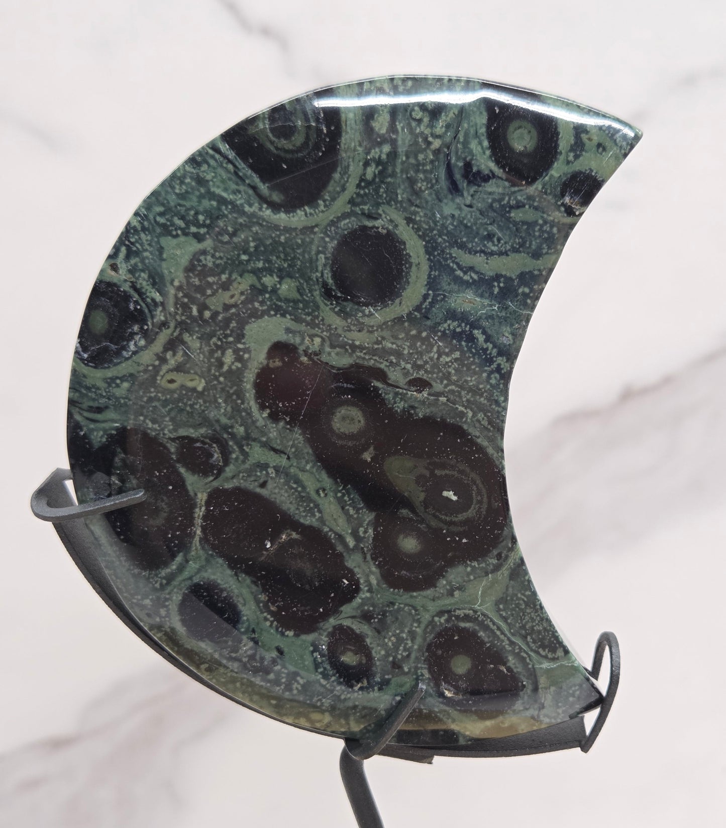Kambaba moon