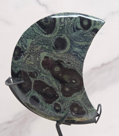 Kambaba moon