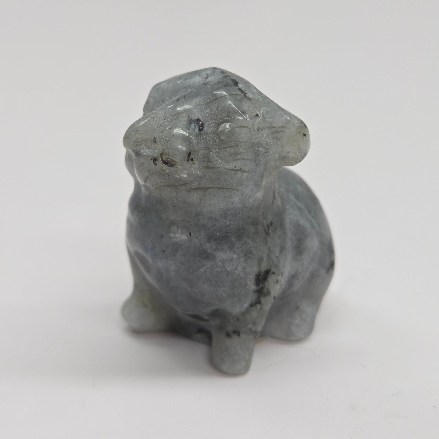 Dog carving - Pug (small/medium)