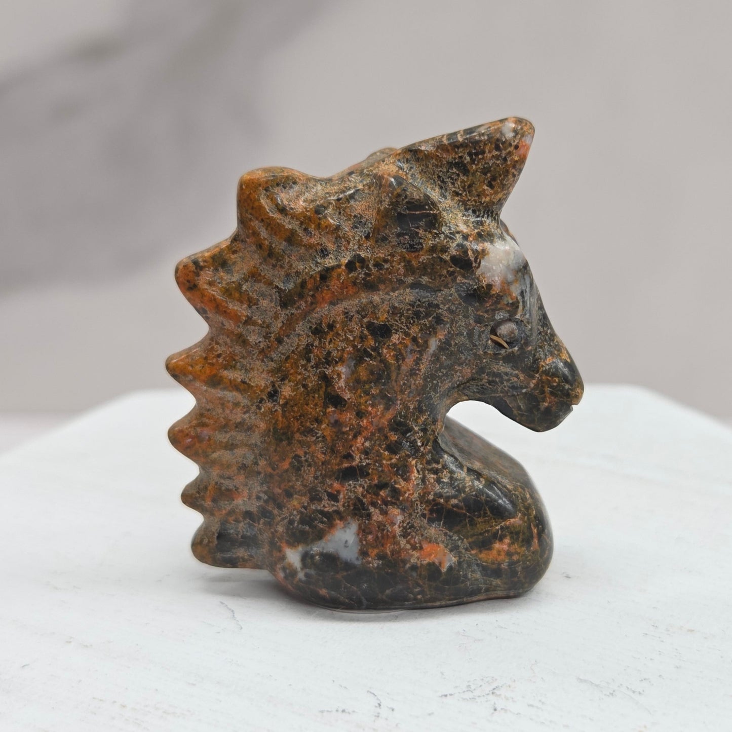 Unicorn carving (S)