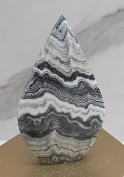 Dendritic Banded Calcite teardrop flames