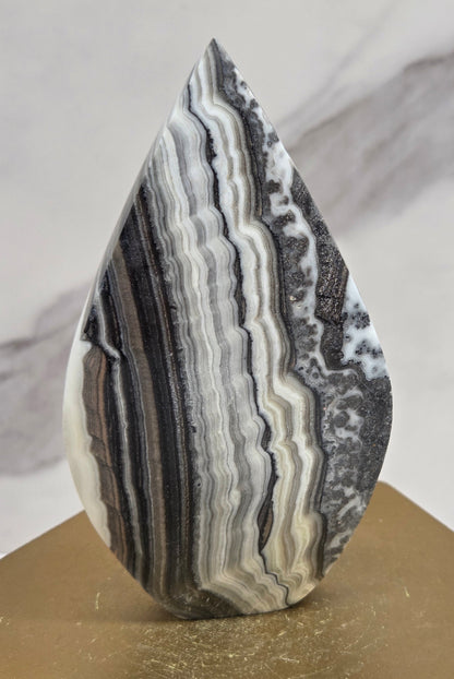 Dendritic Banded Calcite teardrop flames