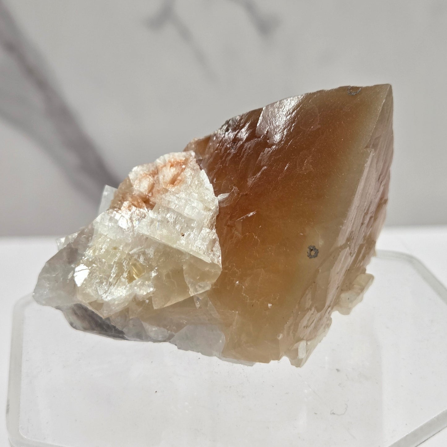 Mariposa Calcite