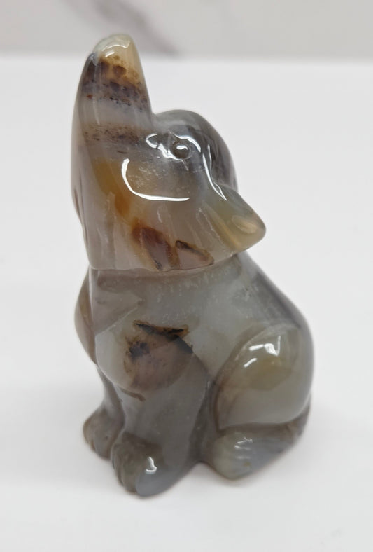 Agate wolf carving (M/L)