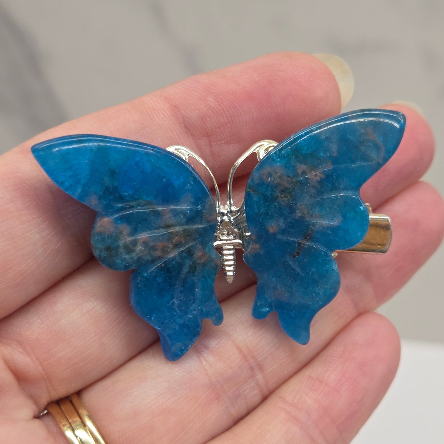 Butterfly hairpin