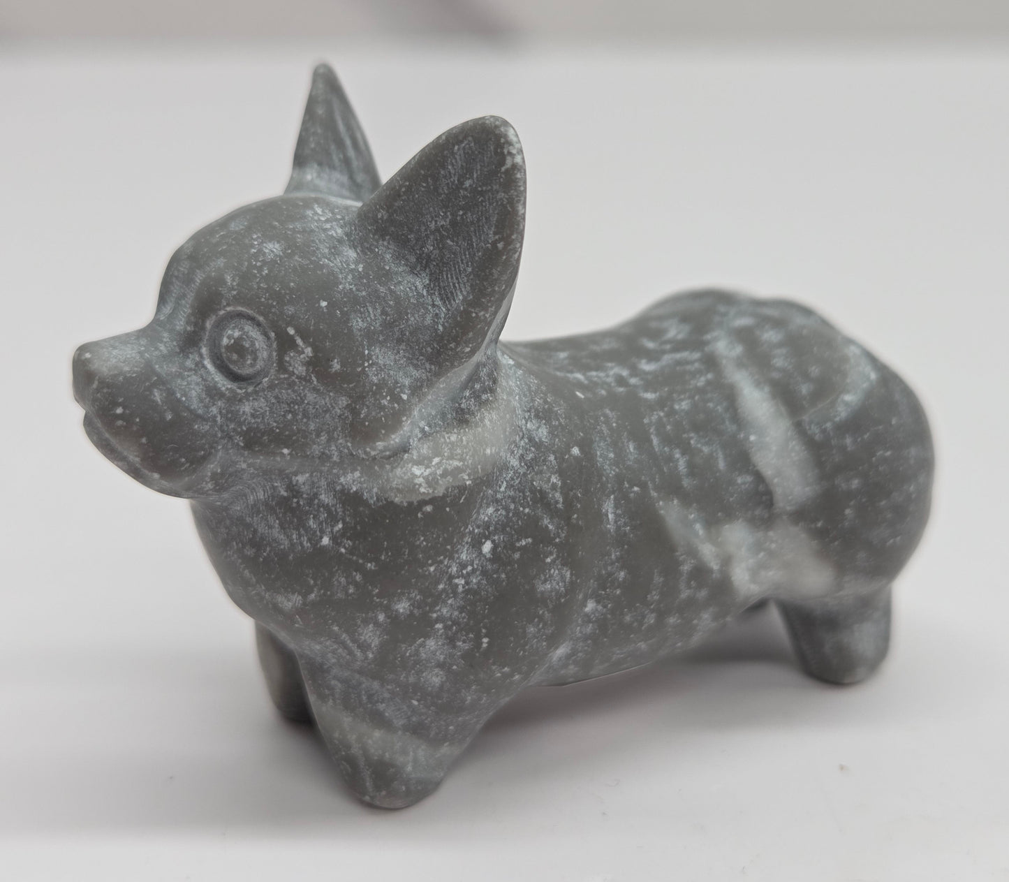 Dog carving - Corgi (L)