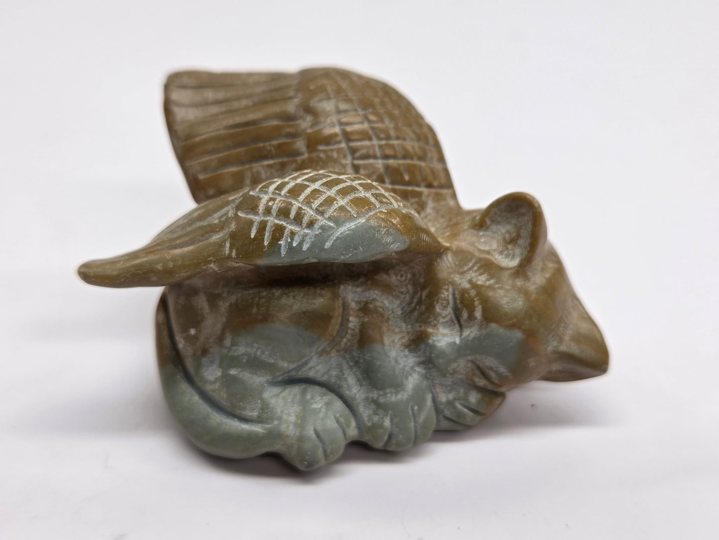 Cat/kitty carving - angel cat (L)