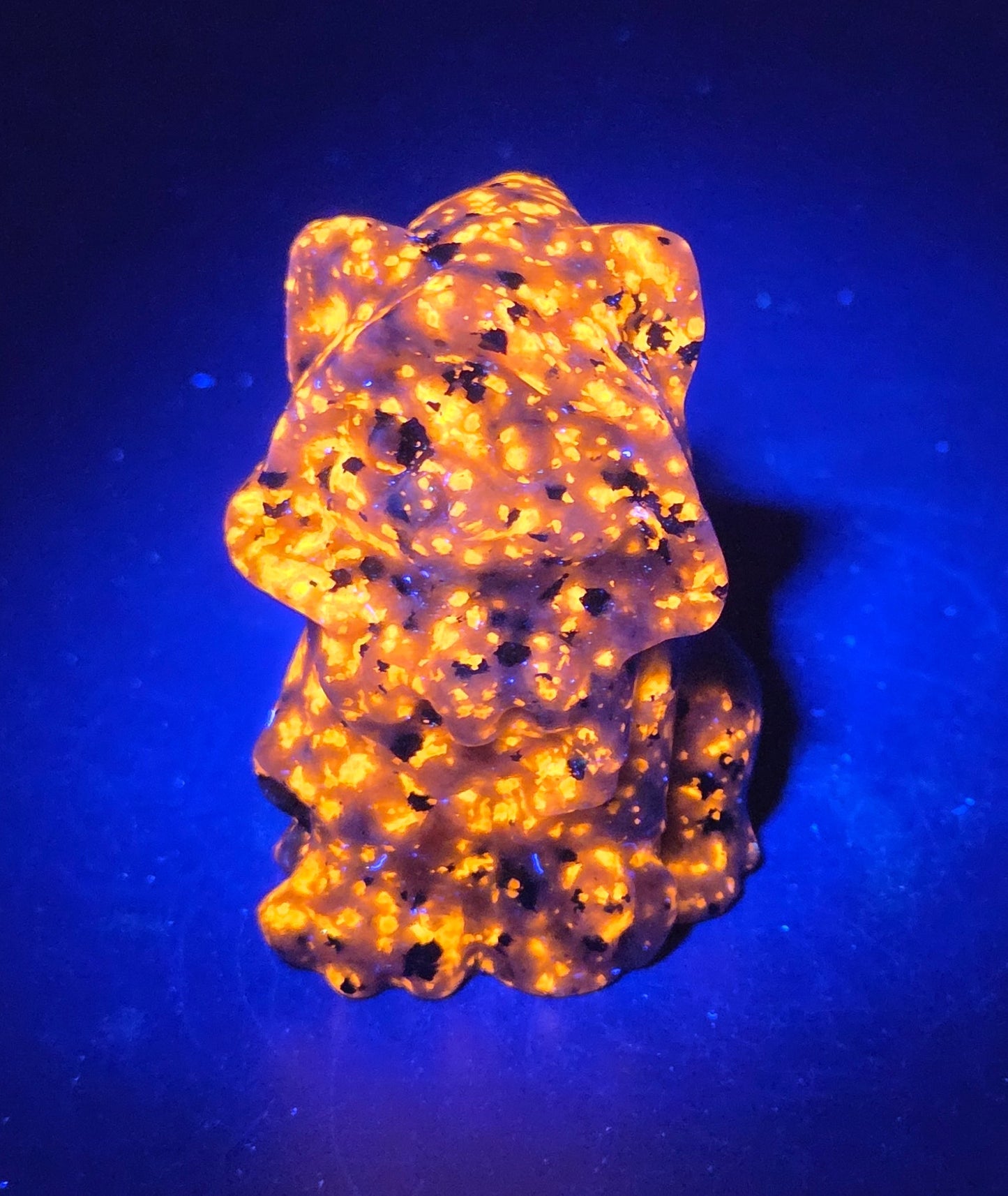 Hooded cat/kitty carving